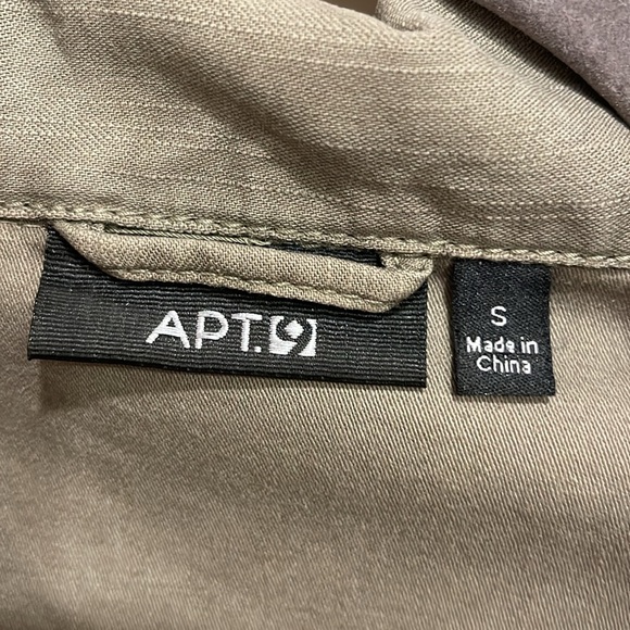 Jacket - Picture 2 of 4